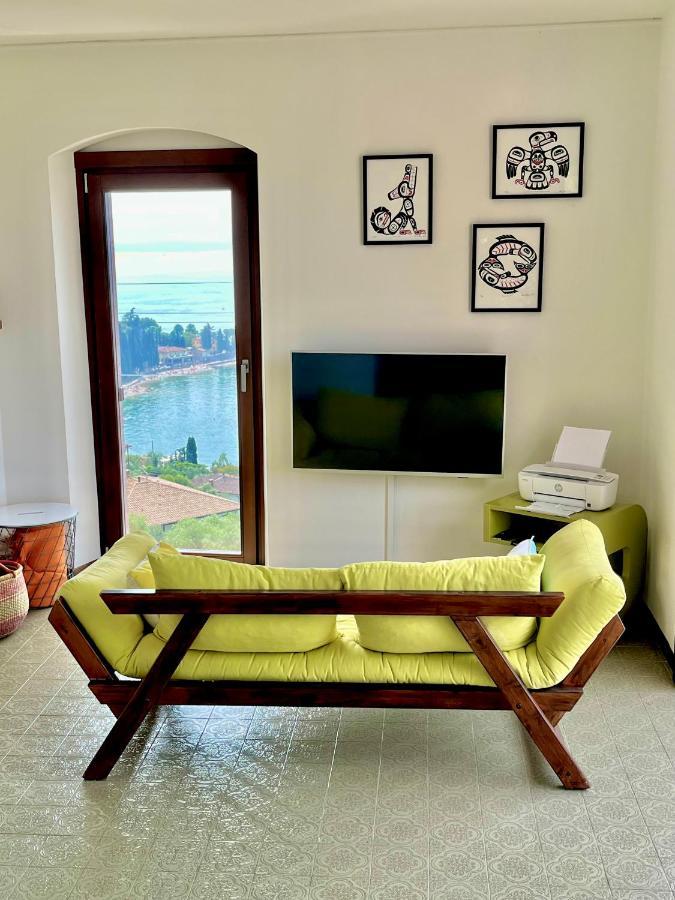 Apartamento Casa Prima Vista Torri Del Benaco Exterior foto